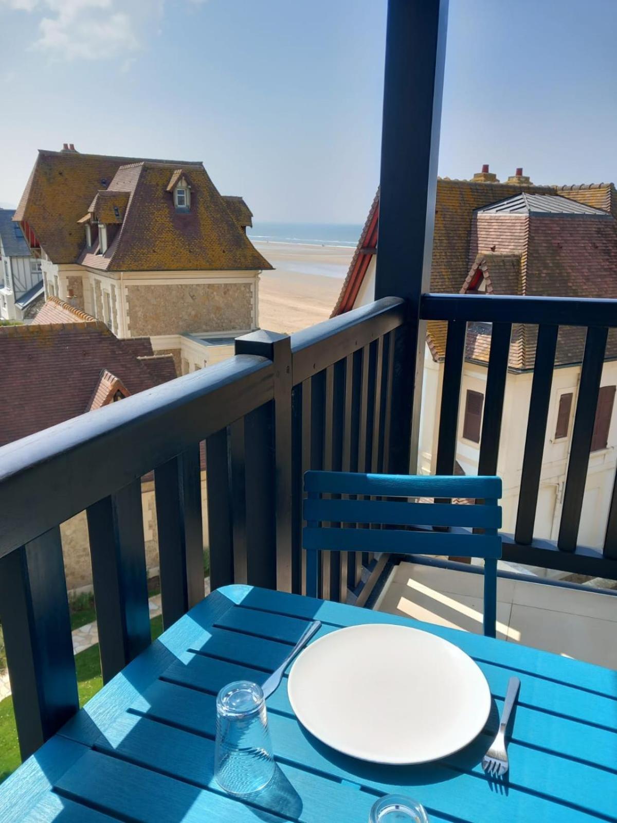 בלונוויל-סור-מר M2M Studio Magnifique Vue Mer - Avec Balcon - Les Pieds Dans L Eau! מראה חיצוני תמונה